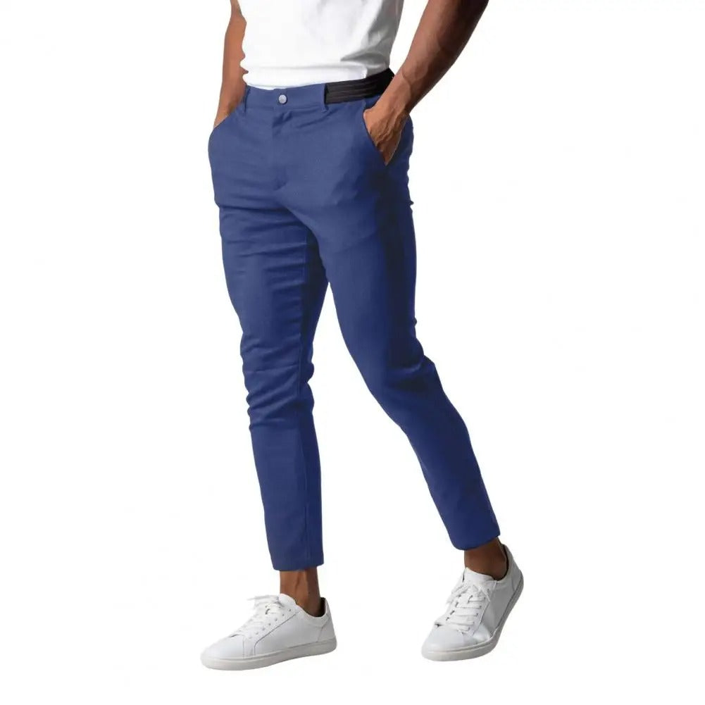 Atmungsaktive Stretch-Chinos für den Sommer - Slim Fit, lässige Hose mit geradem Bein