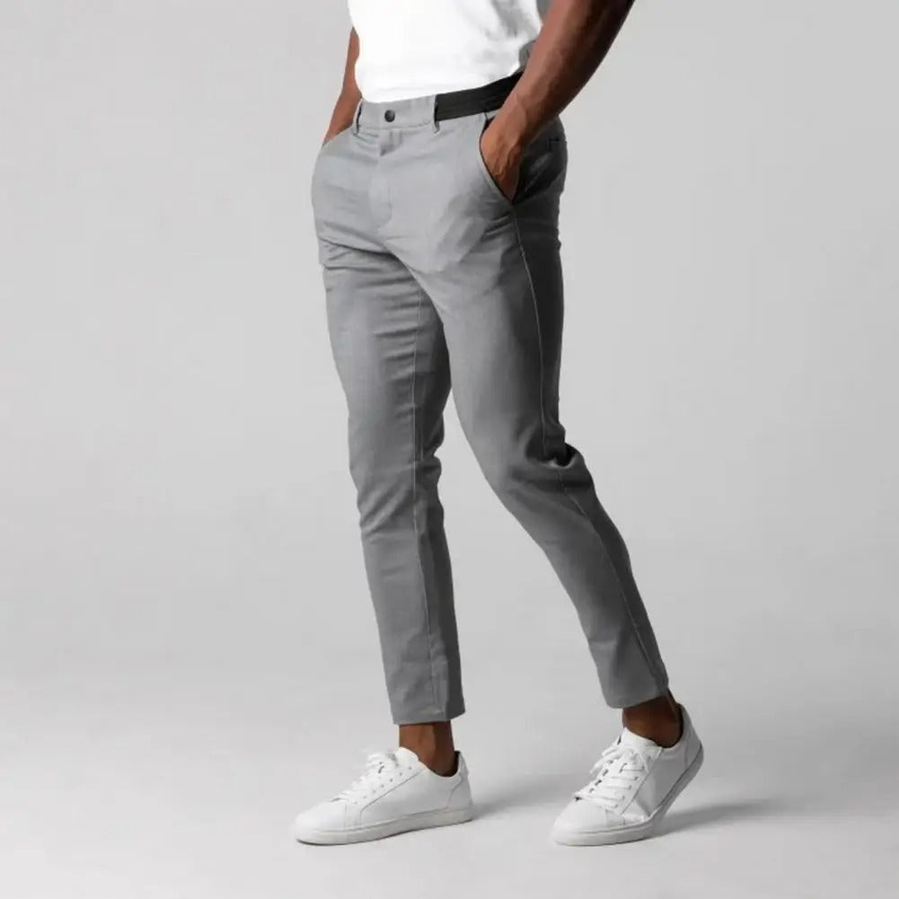 Atmungsaktive Stretch-Chinos für den Sommer - Slim Fit, lässige Hose mit geradem Bein